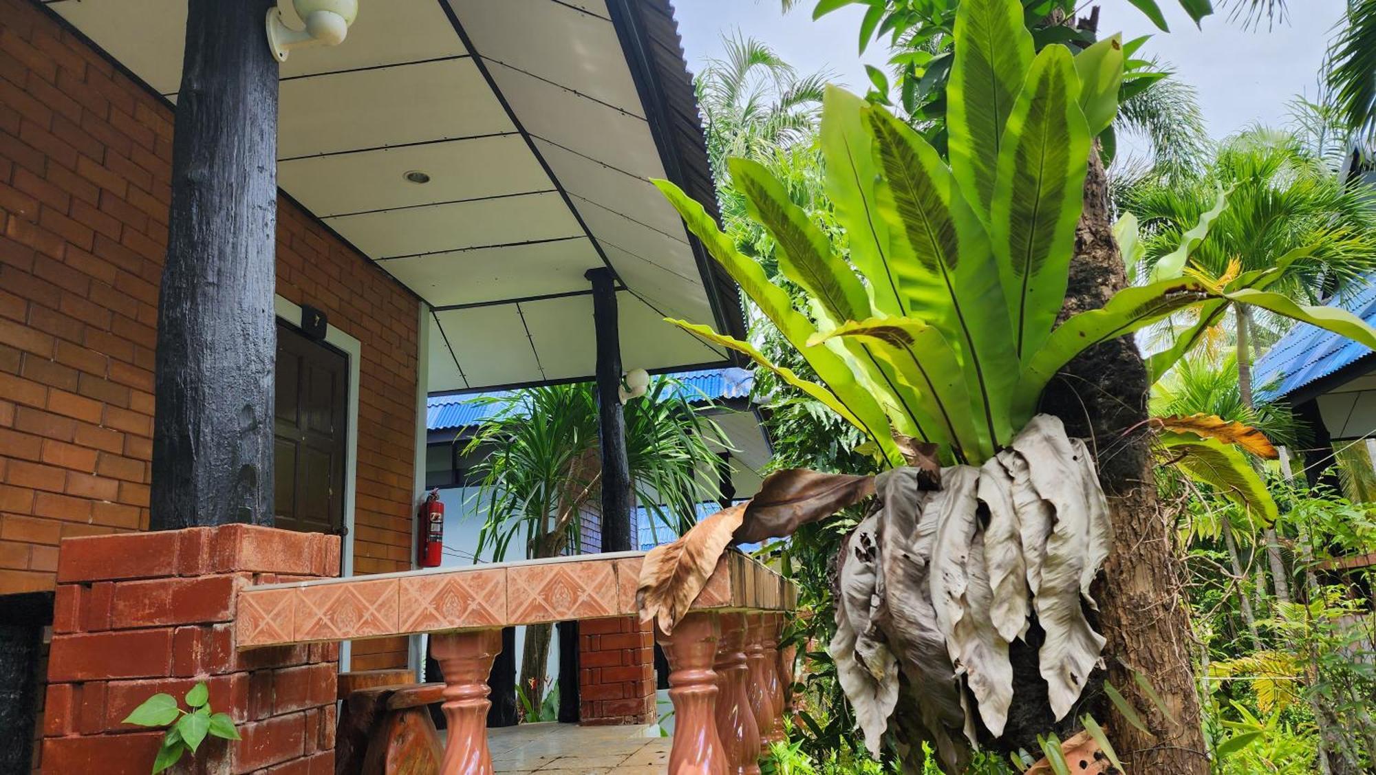 Lovely Lanta Resort Ко-Ланта Экстерьер фото
